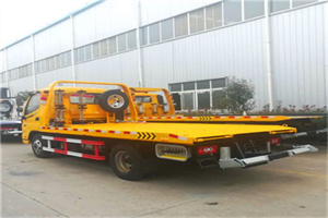 麦盖提附近拖车救援搭电