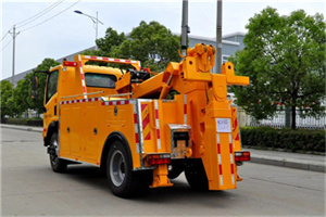 麦盖提高速路拖车费